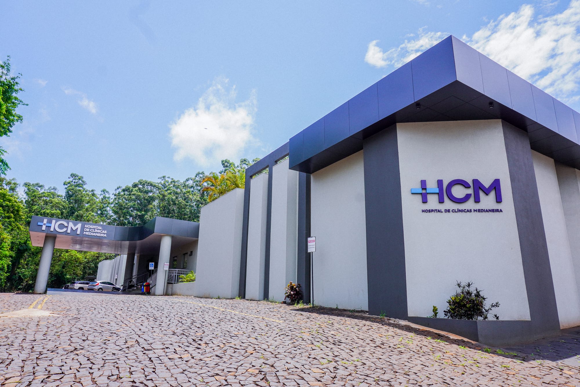 Fachada do Hospital de Clínicas Medianeira